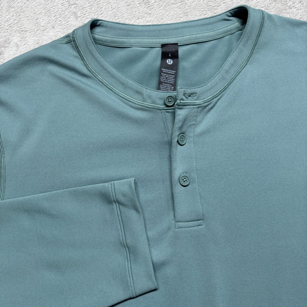Lululemon Mens L Evolution Long Sleeve Henley Shirt Blue Green LM3FX2S Soft‎